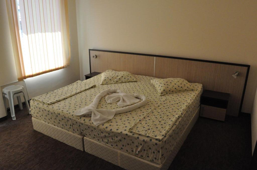 נסבר St. George Apartments מראה חיצוני תמונה