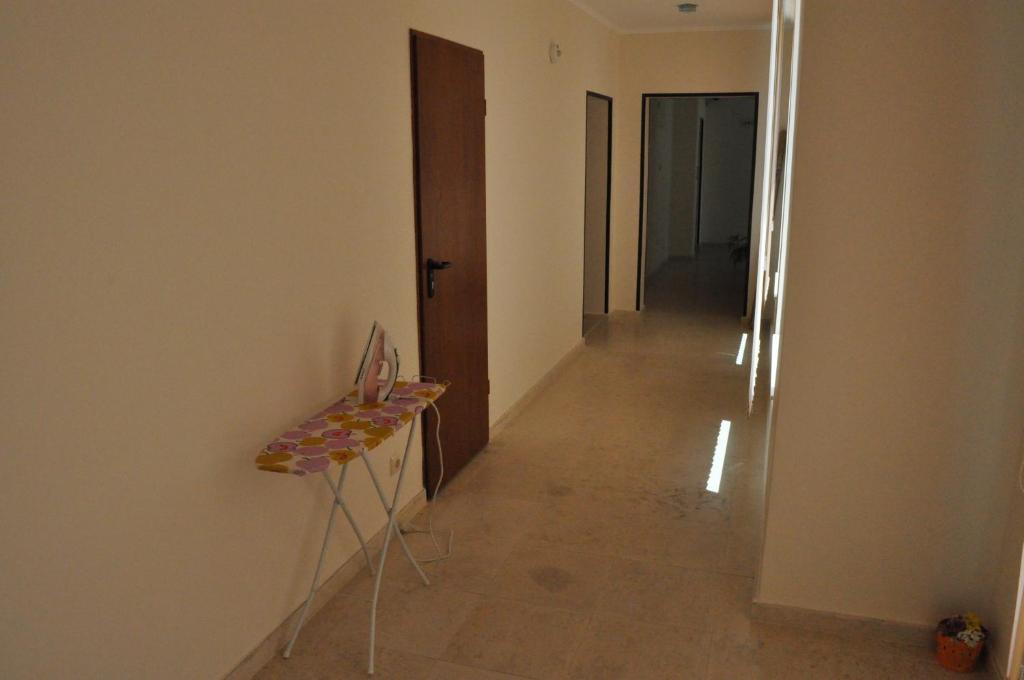 נסבר St. George Apartments חדר תמונה