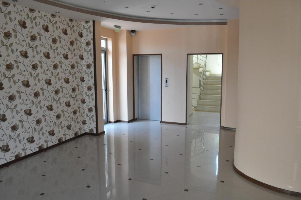 נסבר St. George Apartments מראה חיצוני תמונה