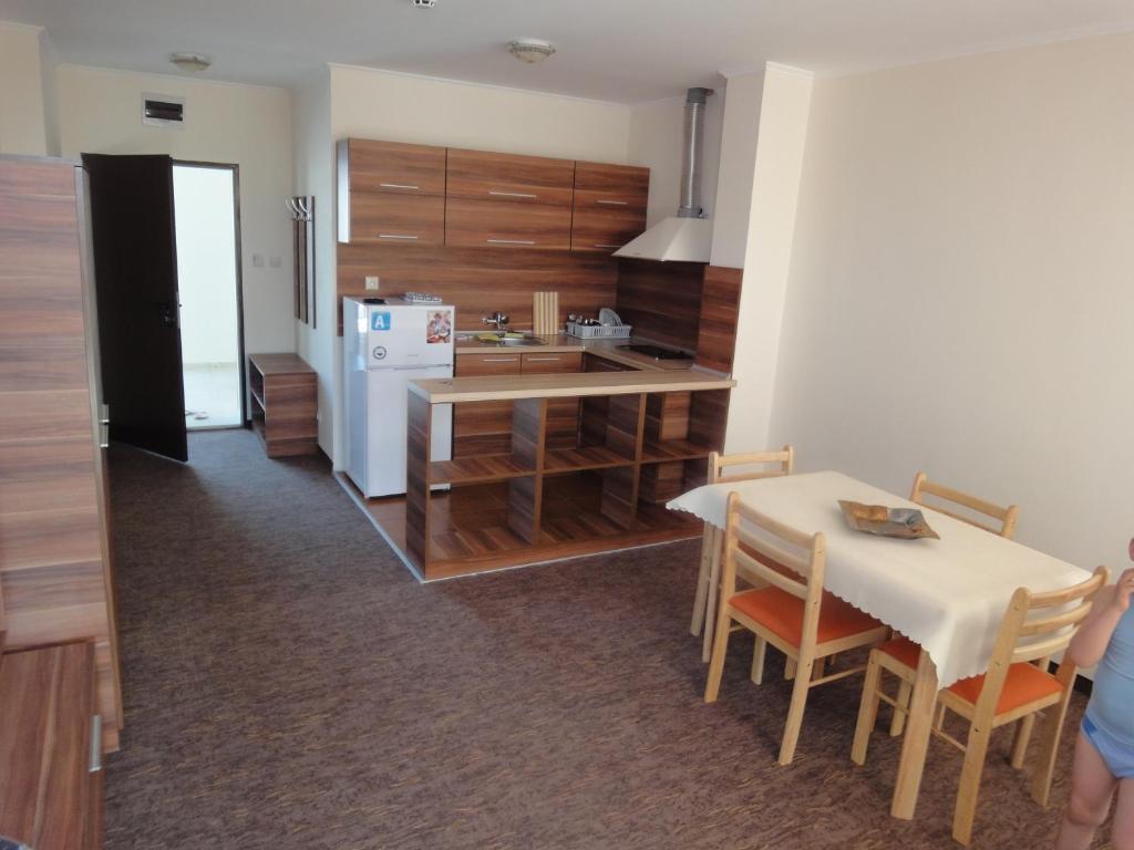 נסבר St. George Apartments מראה חיצוני תמונה