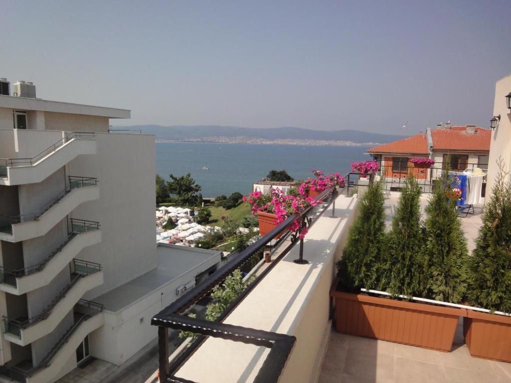 נסבר St. George Apartments חדר תמונה